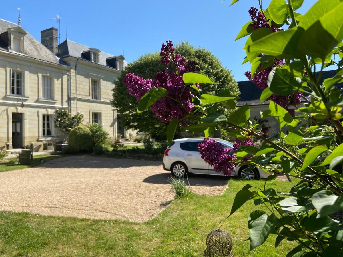 La Penesais Beaumont-en-Véron Exterior foto