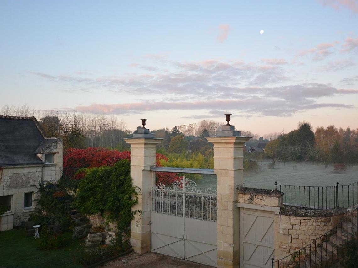 La Penesais Beaumont-en-Véron Exterior foto